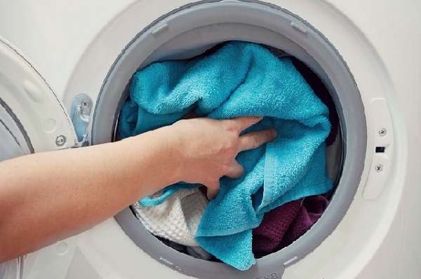 Chọn chế độ giặt và chất tẩy rửa phù hợp