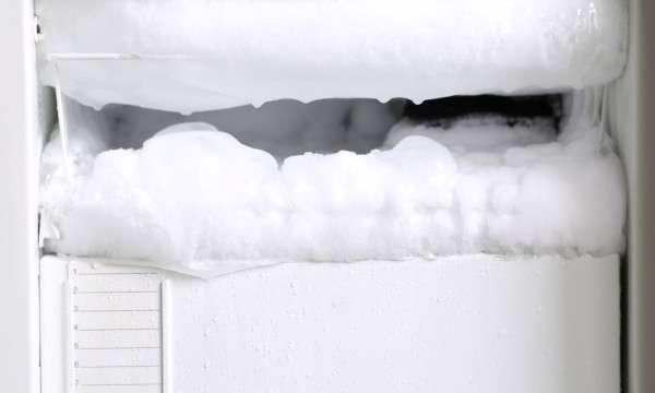 Hiện tượng tủ lạnh bị đóng tuyết là gì