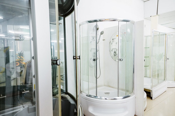 Thông tin bồn tắm đứng cao cấp sẽ khiến bạn ấn tượng với sản phẩm này. Vật liệu cao cấp cùng với công nghệ tiên tiến mang lại trải nghiệm tuyệt vời cho người sử dụng. Hãy trải nghiệm một sản phẩm chất lượng tốt nhất từ các chuyên gia chăm sóc phòng tắm.