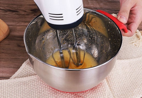 Bát trộn lớn trộn bột