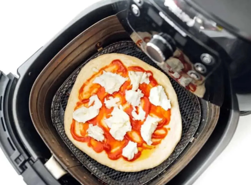 Nồi Chiên Không Dầu làm pizza