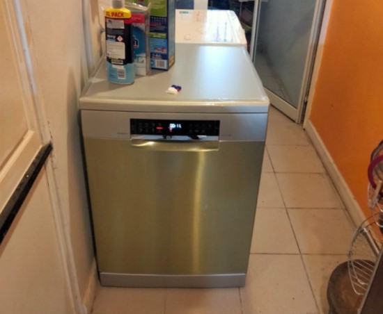 Máy rửa bát Bosch SMS6ZCI42E