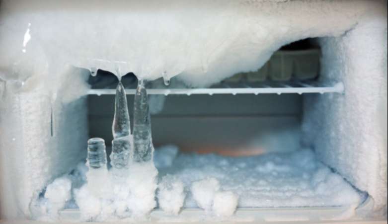 Nguyên nhân và cách xử lý tủ lạnh bị đóng tuyết