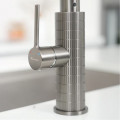 Vòi rửa bát nóng lạnh Konox Venice Gun Metal có dây rút