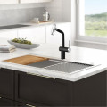 Hình ảnh vòi rửa bát dây rút Volta Black